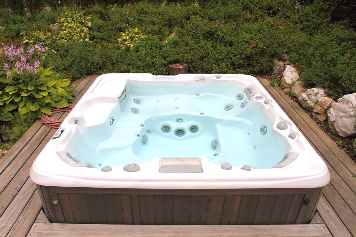 Alkalinity Decreaser for Hot Tubs: How to Use It Safely and Correctly