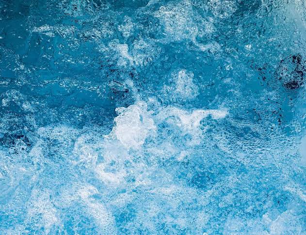 What Is an Oxidizer? Hot Tub Water Chemistry Explained (2026)