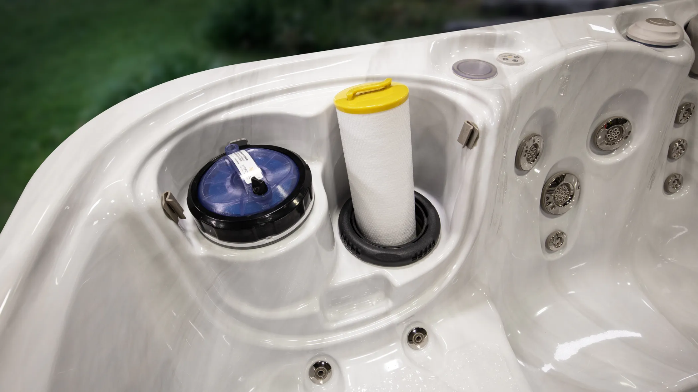 Your Essential Guide to Hot Tub Filter Maintenance for 2026